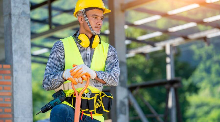 Expert flood damage restoration services in Emington, IL